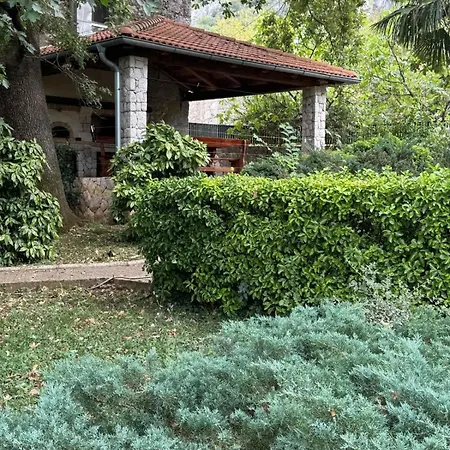 With A - C In 55200 Case de vacanță *