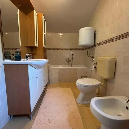 With A - C In 55200 Holiday home
