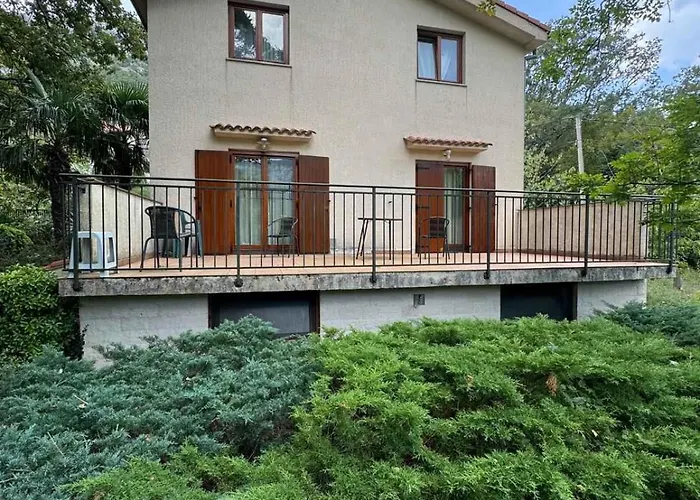 Ferienhaus With A - C In 55200 *