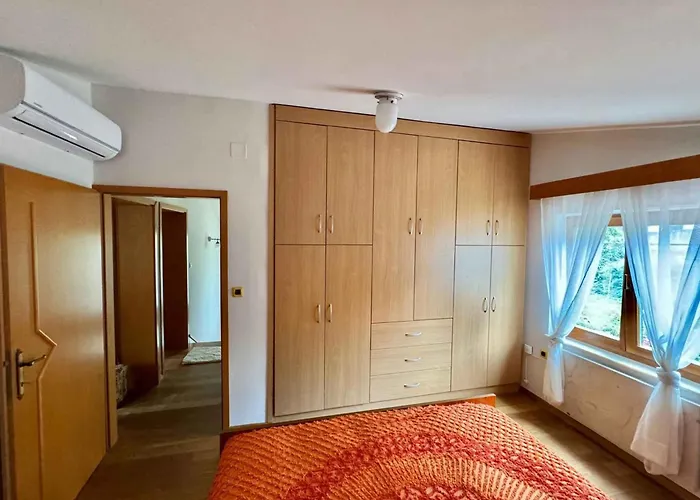 With A - C In 55200 Ferienhaus