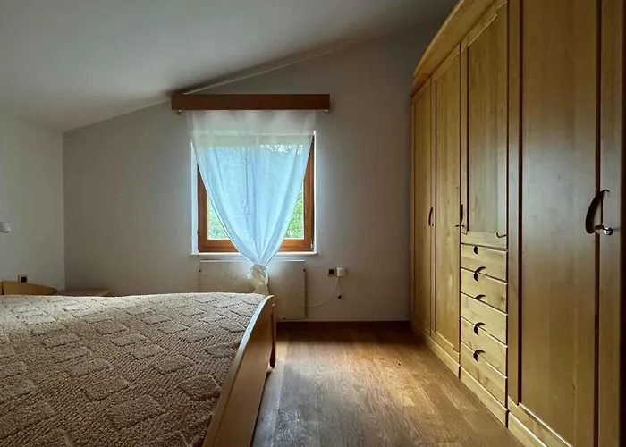 Ferienhaus With A - C In 55200